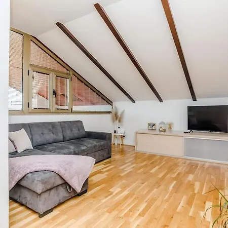 Apartmán Roko - Up To 4 People With Free Parking Zadar